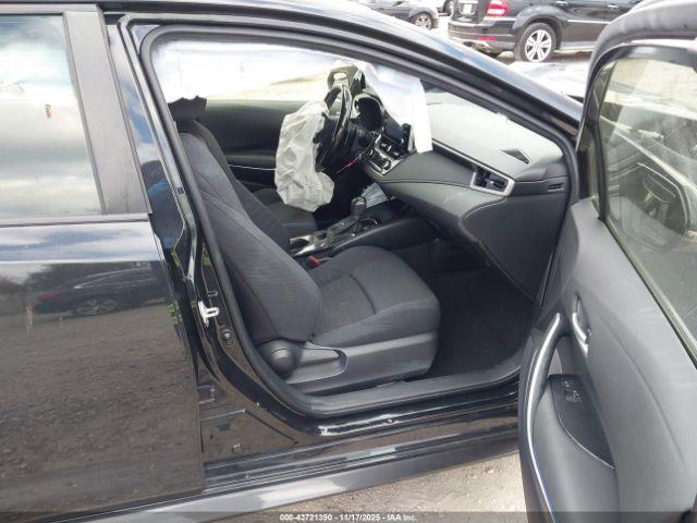 Toyota Corolla Se Image 3