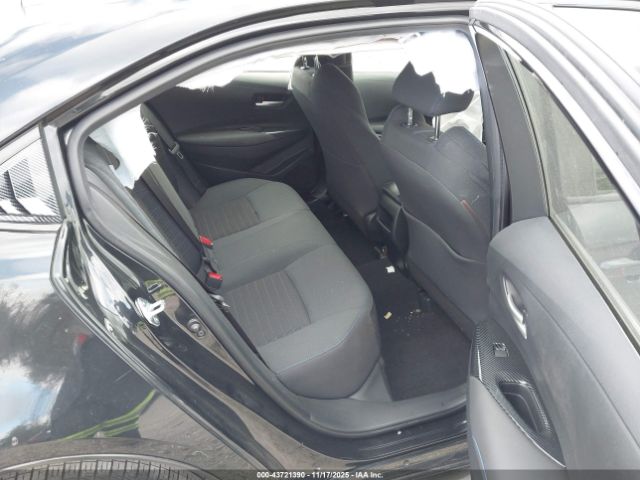 Toyota Corolla Se Image 5