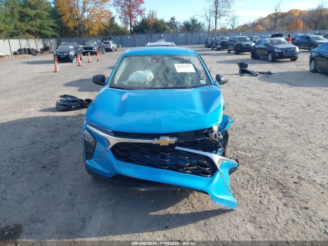 Chevrolet Trax Fwd Ls Image 11