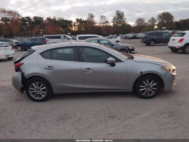 Mazda Mazda3 I Grand Touring Image 13