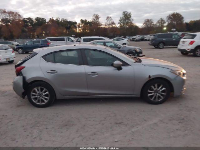 Mazda Mazda3 I Grand Touring Image 13