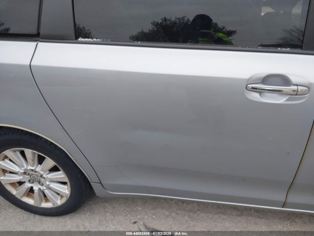 Toyota Sienna Xle Image 17