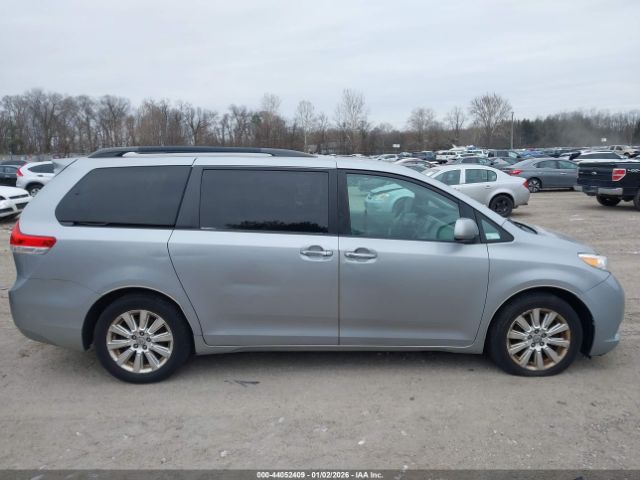 Toyota Sienna Xle Image 5