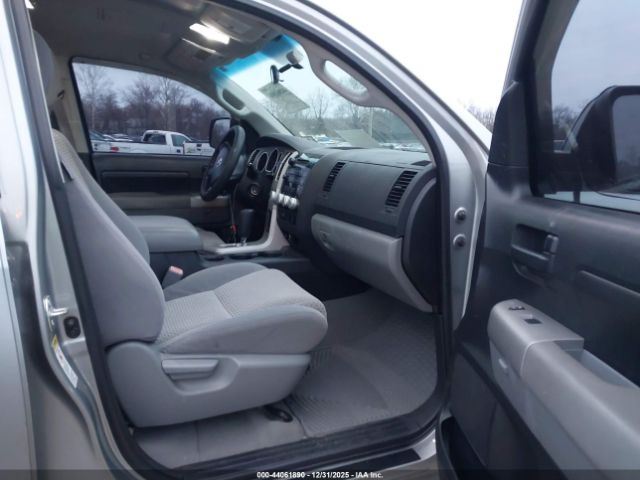 Toyota Tundra Sr5 4.7l V8 Image 9