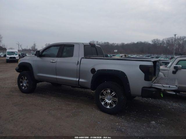 Toyota Tundra Sr5 4.7l V8 Image 11