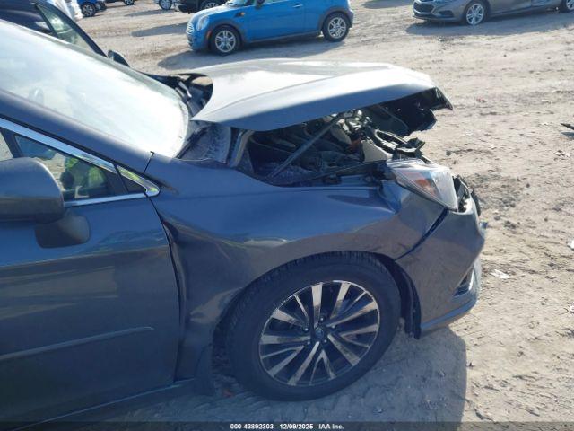 Subaru Legacy 2.5i Premium Image 8