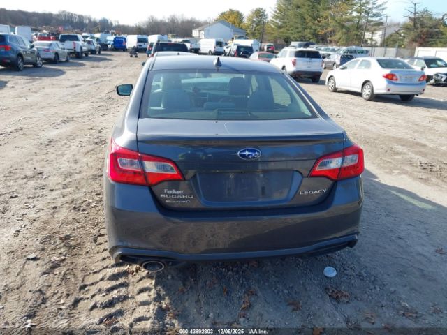 Subaru Legacy 2.5i Premium Image 9