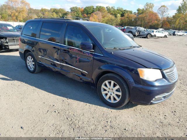  Salvage Chrysler Town & Country