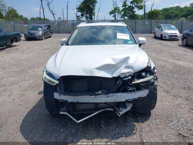 Volvo XC60 T6 Inscription Image 17