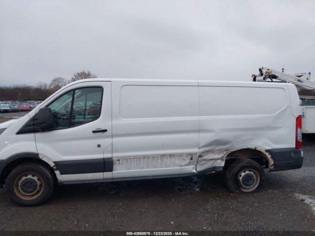 Ford Transit Image 15