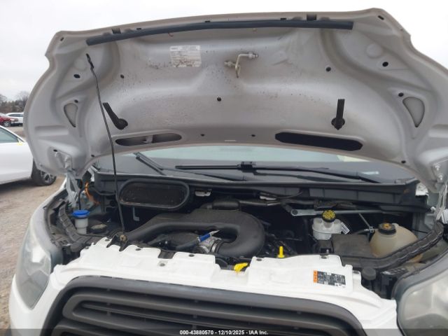 Ford Transit Image 5