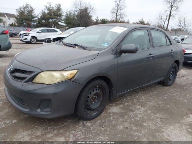 Toyota Corolla Le Image 10