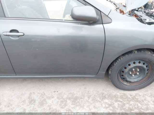 Toyota Corolla Le Image 5