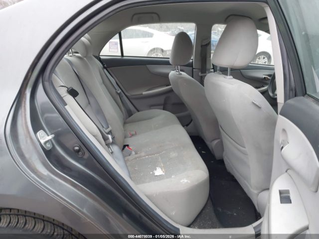 Toyota Corolla Le Image 4