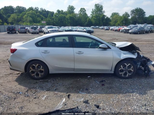 Kia Forte Lxs Image 15