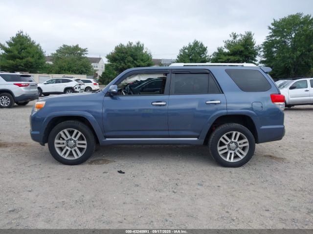 Toyota 4Runner Limited V6 Image 13