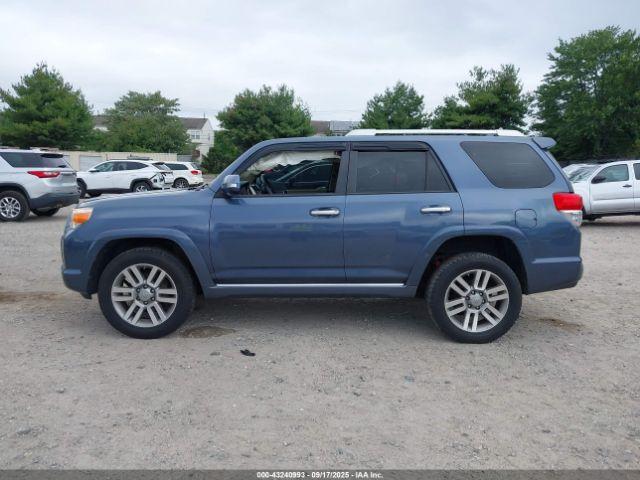 Toyota 4Runner Limited V6 Image 13