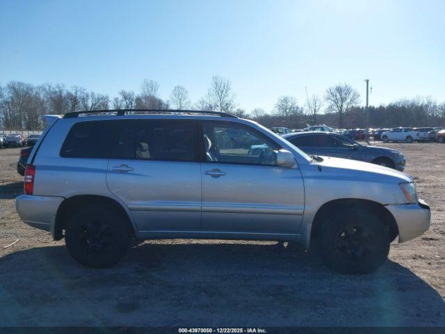 Toyota Highlander V6 Image 7