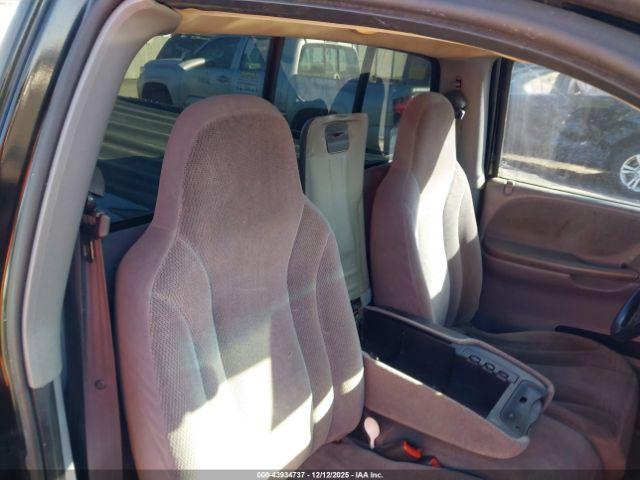 Dodge Dakota Image 8