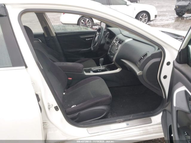 Nissan Altima 2.5 Sv Image 16