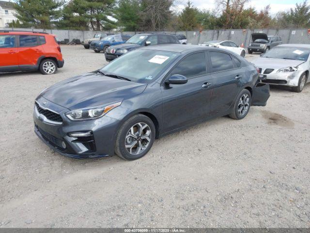 Kia Forte Lxs Image 2