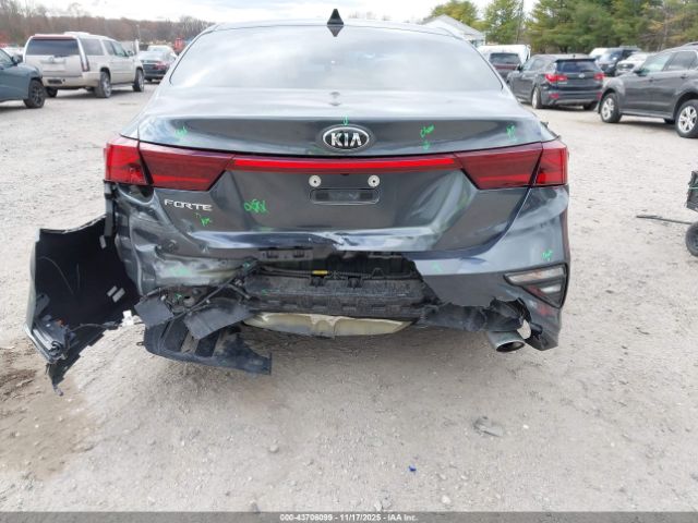 Kia Forte Lxs Image 14