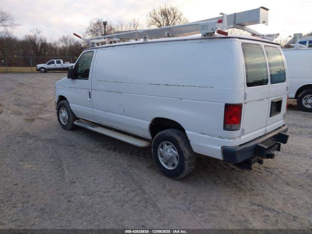 Ford E-250 Commercial Image 3