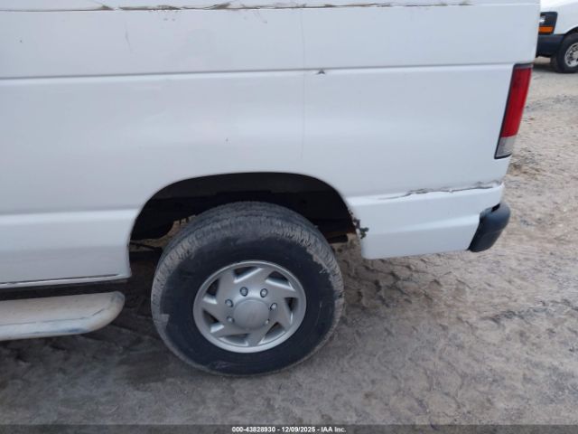 Ford E-250 Commercial Image 5