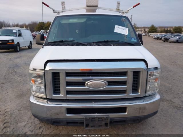 Ford E-250 Commercial Image 15