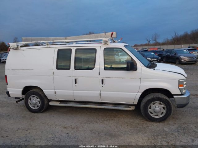 Ford E-250 Commercial Image 12