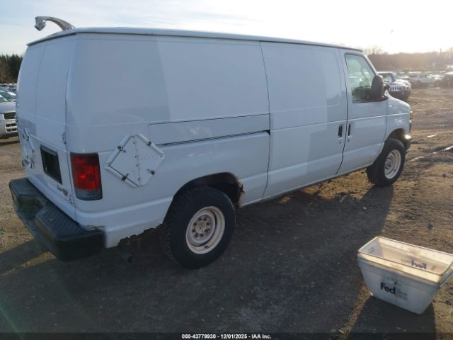 Ford E-150 Image 3