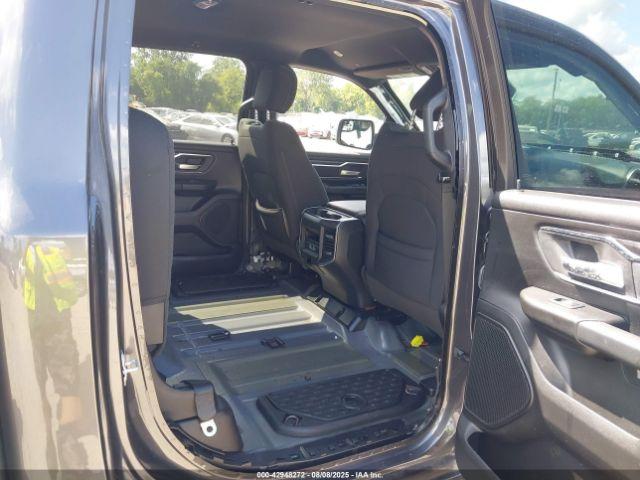 Ram 1500 Big Horn  4x4 5'7 Box Image 8