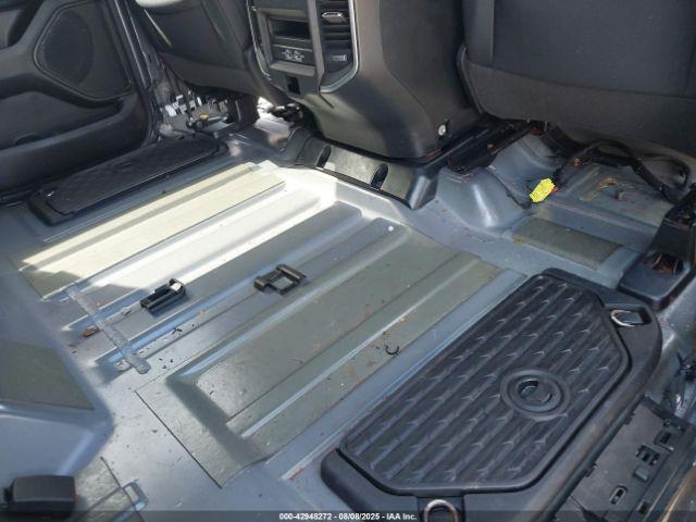 Ram 1500 Big Horn  4x4 5'7 Box Image 11