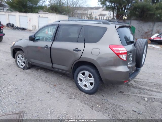 Toyota RAV4 Image 12