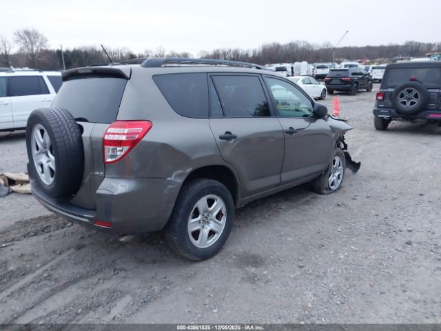 Toyota RAV4 Image 14