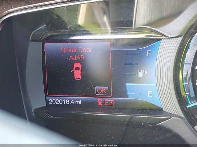 Ford Taurus Limited Image 15