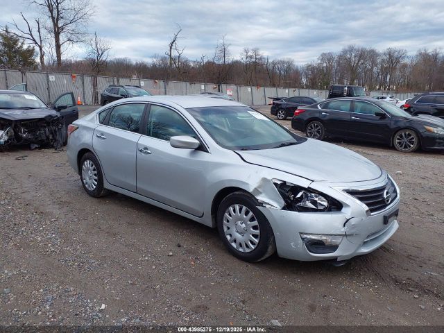 Nissan Altima Image 1