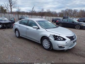  Salvage Nissan Altima