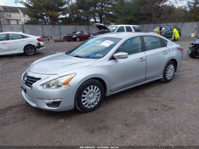 Nissan Altima Image 4