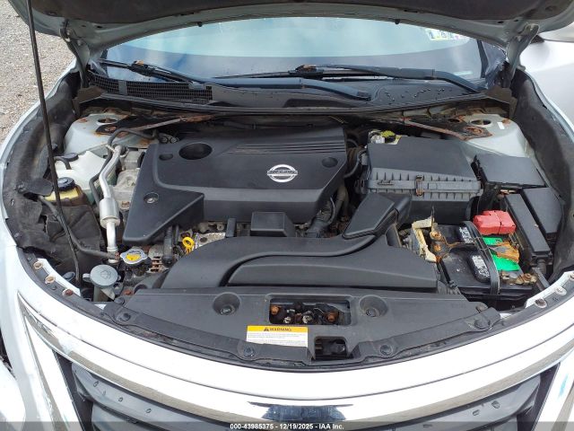 Nissan Altima Image 7