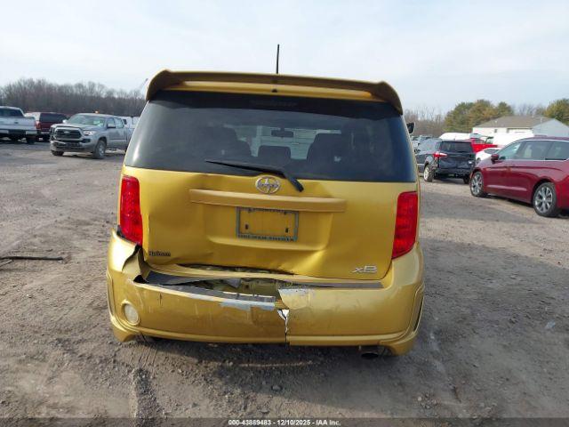 Scion xB Image 2
