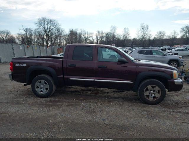 Dodge Dakota Laramie Image 2