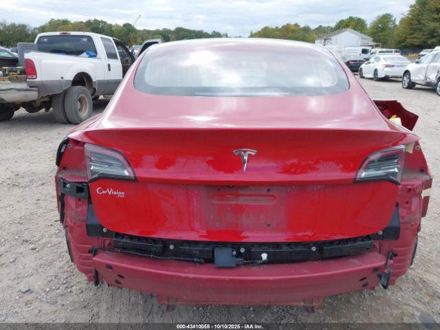 Tesla Model 3 Image 16
