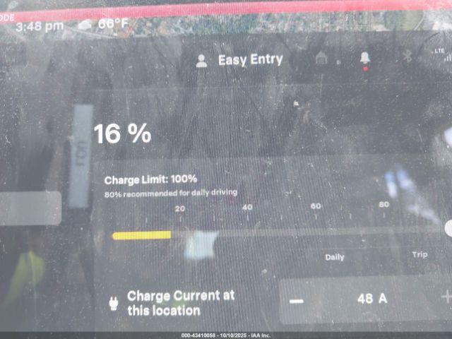 Tesla Model 3 Image 18