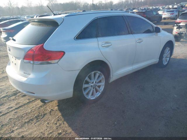 Toyota Venza Xle Image 11