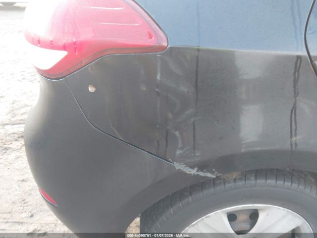 Kia Forte Lx Image 4