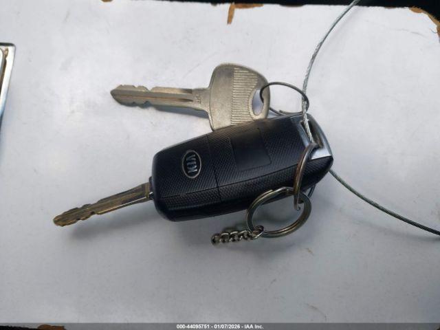 Kia Forte Lx Image 9