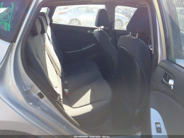 Hyundai ACCENT Se Image 2