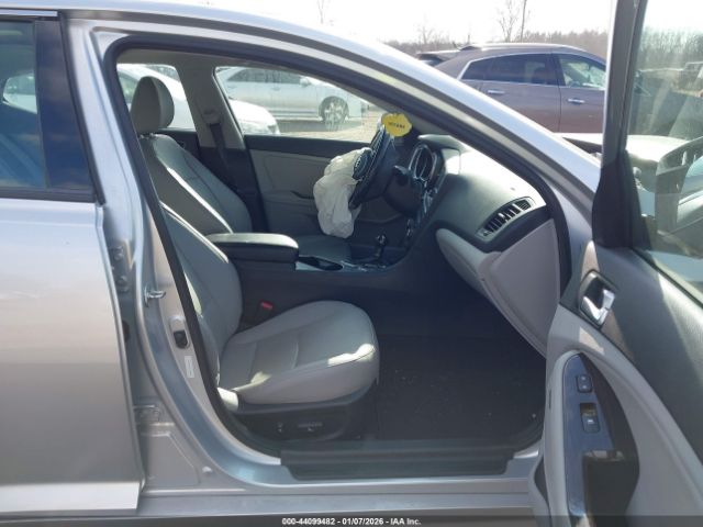 Kia Optima Ex Image 6