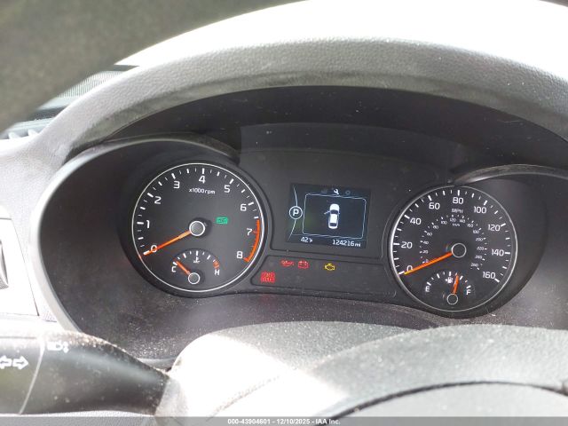 Kia Optima Lx Image 3